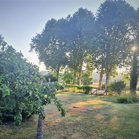 Chambres D'Hotes Le Muguet Mandacou エクステリア 写真
