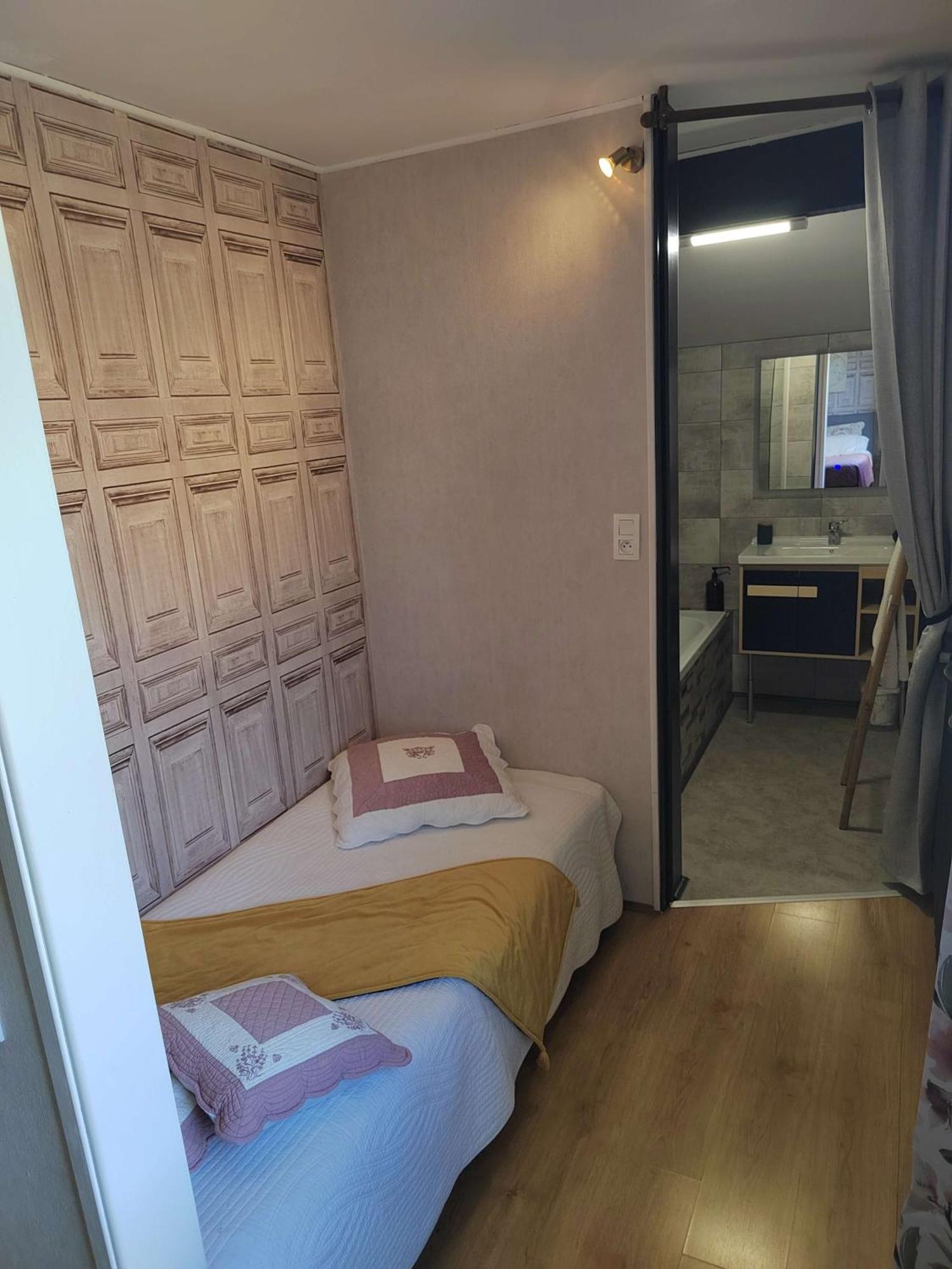 Chambres D'Hotes Le Muguet Mandacou エクステリア 写真